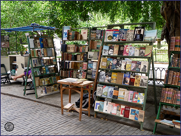 VirtusPubl81307's tweet image. 📘Do You Need an Index?
Searchable text helps, but it can’t replace a real index.
 A professional index organizes key terms, connects related ideas, and avoids misleading search results.

👉virtuspublishing.com/do-i-need-an-i…

#VirtusPublishing #PublishingTips #Indexing #WritingAdvice