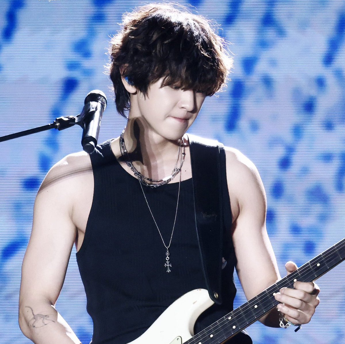 TheePopCore's tweet image. Happy 33rd birthday to the extremely talented and gifted rapper, vocalist, songwriter, actor, multi-instrumentalist, OST king, and the endlessly handsome, sweet, charismatic, hardworking, and charming all-in-one powerhouse CHANYEOL of EXO.