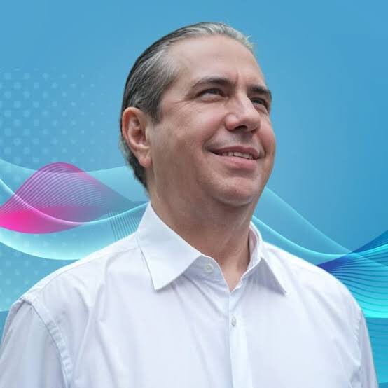 AristipoVidal's tweet image. Serie 100 Razones Por Qué Francisco Javier:

99. Es una cara nueva. Es la novedad. Es la sangre nueva que el país espera como Candidato Presidencial.
Eso sí, con una gran experiencia de Estado 
#FranciscoJavierPresidente
#VuelveElPLD
#ConElPLDSeViviaMejor