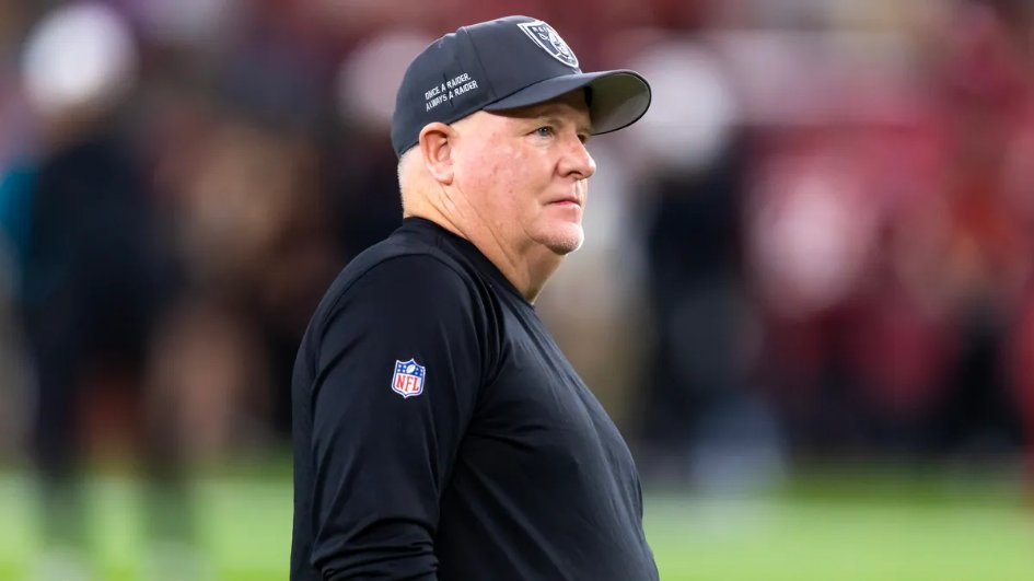 q_mars_den's tweet image. The Raiders have fired offensive coordinator Chip Kelly after a 24-10 loss to the Browns, highlighting ongoing offensive struggles this NFL season. eu.usatoday.com/story/sports/n…
