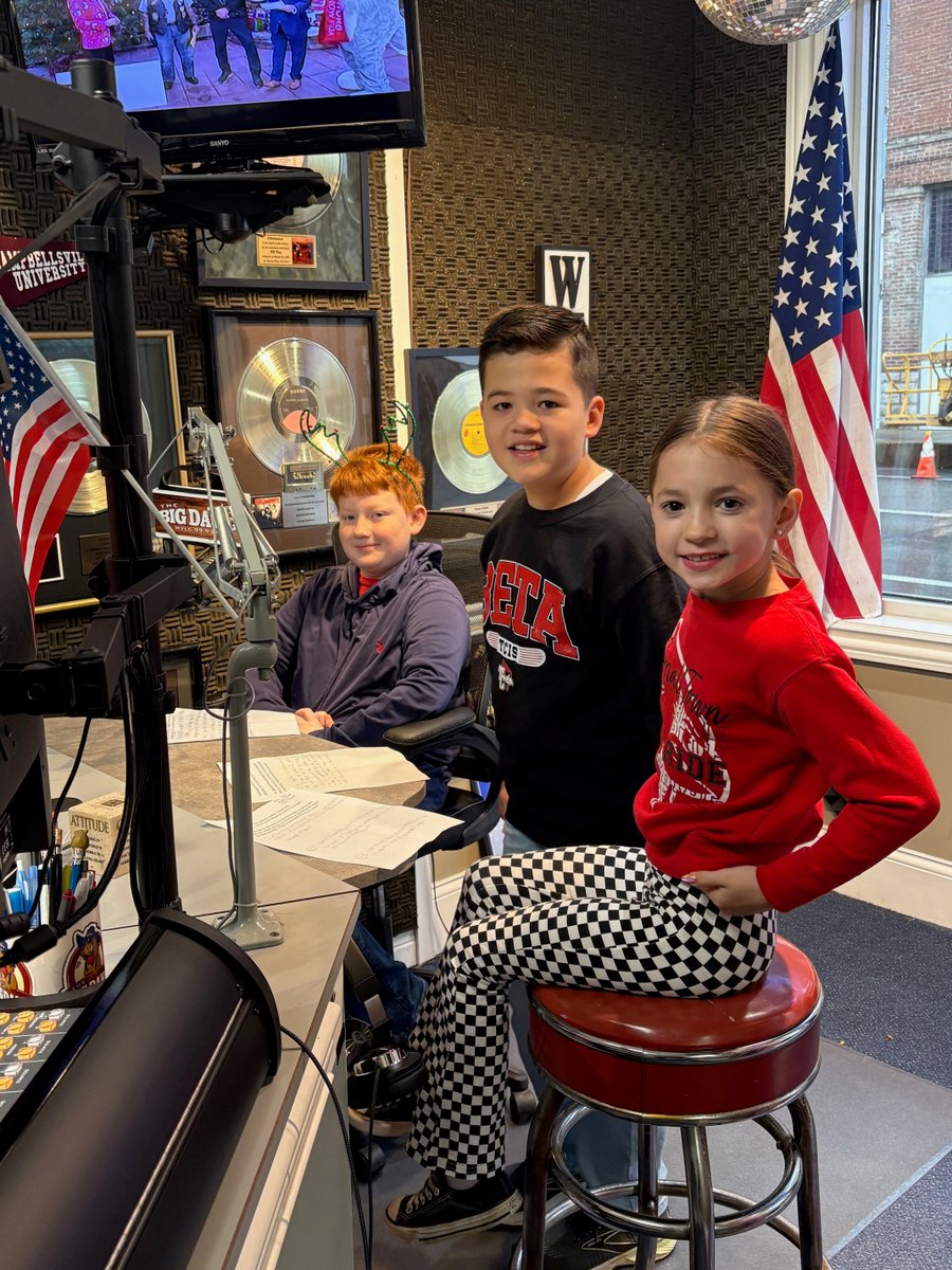 TC_Schools_KY's tweet image. Taylor County Intermediate School students Kane Smith, Josiah Hooker, and Addie McPherson visited 99.9 The Big Dawg to share what they are thankful for at our schools! ❤️🫶

We are thankful for our students! 

#tcpride #tcis