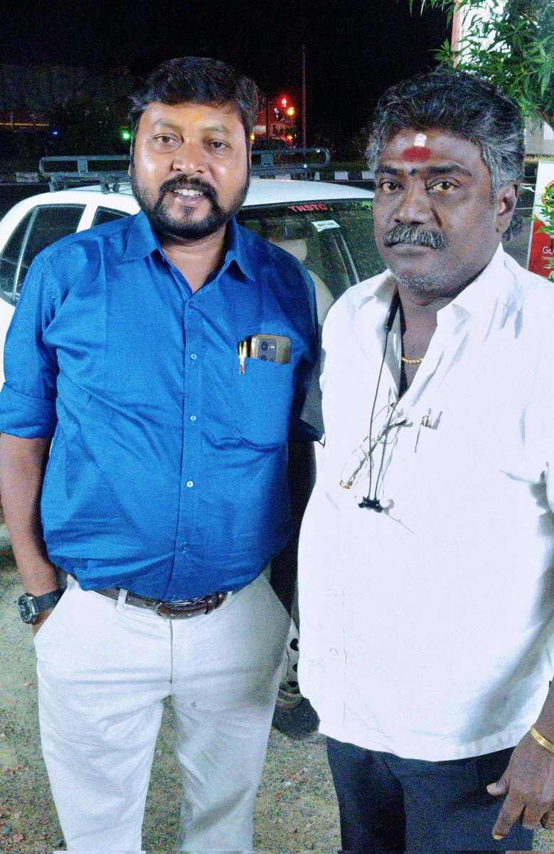 MuthalvanMuthu's tweet image. நடு இரவு பயணத்தில்...
தேனீர் விடுதியில்....

( அருந்ததியர்களின் 
அரசியல் முகவரி )
திரு.கு∙ஜக்கையன் M.A.M.Phil
( ஆதித்தமிழர் கட்சி ) அவர்களை சந்தித்து மகிழ்வான தருணம்...