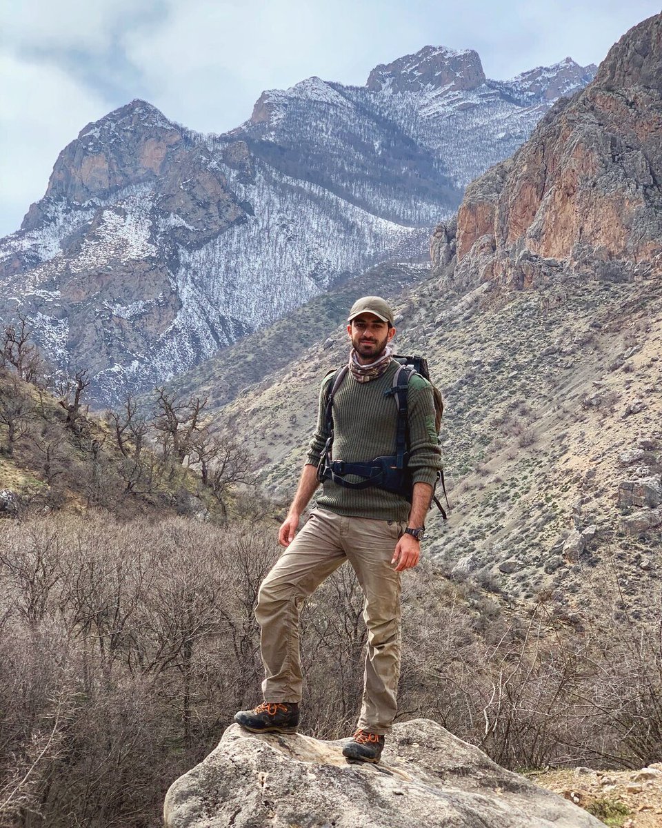 اکانت اینستاگرام یک فعال محیط زیست در استان مازندران مسدود شد

اکانت اینستاگرام «حامد تیزرویان» عکاس حیات‌وحش، کارشناس ارشد زیست‌شناسی جانوری و از فعالان محیط زیست استان مازندران به «دستور مقام قضایی» و به علت آنچه «انتشار محتوای مجرمانه» عنوان شده است، مسدود شد. / پیام ما