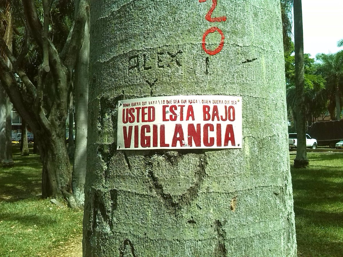 Un recordatorio necesario de tener permanentemente.  En el capitalismo de la información este es el mayor valor. De la colección instagram.com/grafica_popula…