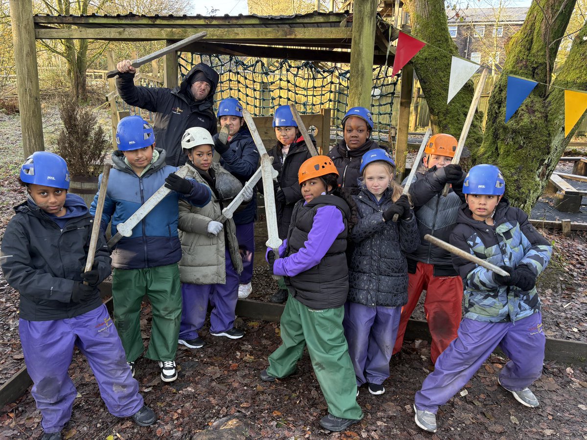 StAlphonsusRCPS's tweet photo. A fantastic time yet again @RealRobinwood https://t.co/XRonkY513b