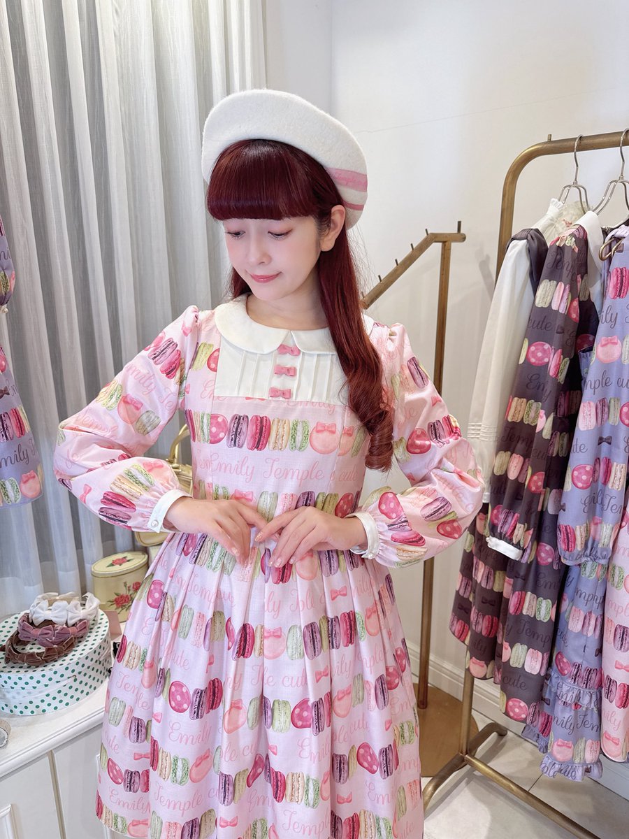 エミリーテンプルキュートさんのマカロン柄🩷4色展開で迷うけど美沙子