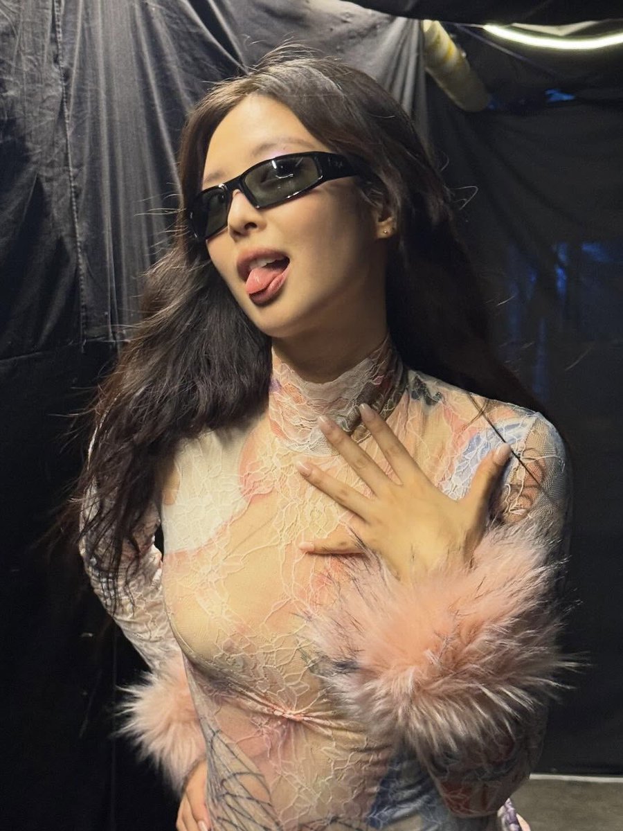 JennieFundsID's tweet image. RT DEAL FOR #JENNIE 
BERRIZ - GLOBAL FANS&apos; CHOICE MMA 2025

🏅 15 votes

Rules:
🎀 Follow @Podostore 
🎀 RT &amp;amp; Like @Podostore pinned tweet
🎀 150 RT &amp;amp; Like this tweet
🎀 Drop 100 proof

⏰️ 48 hours