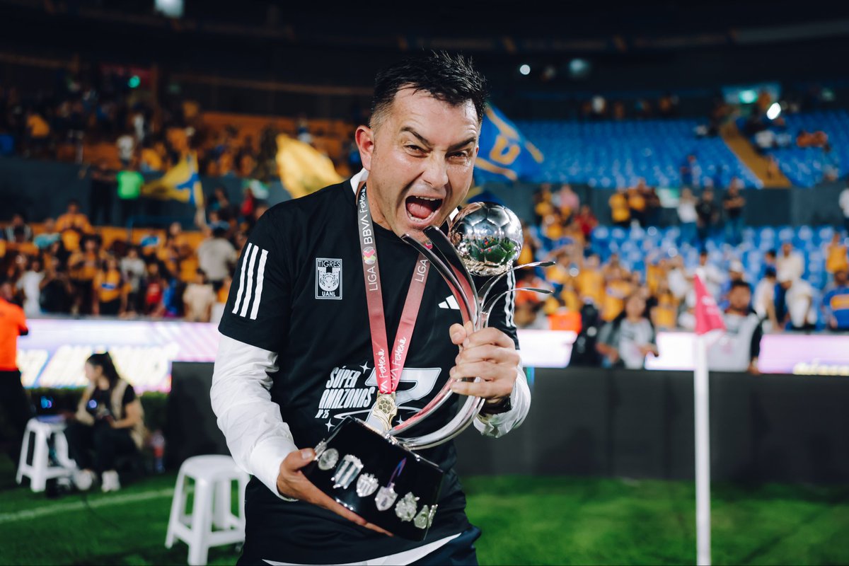 Pedro Martínez Losa tweet media