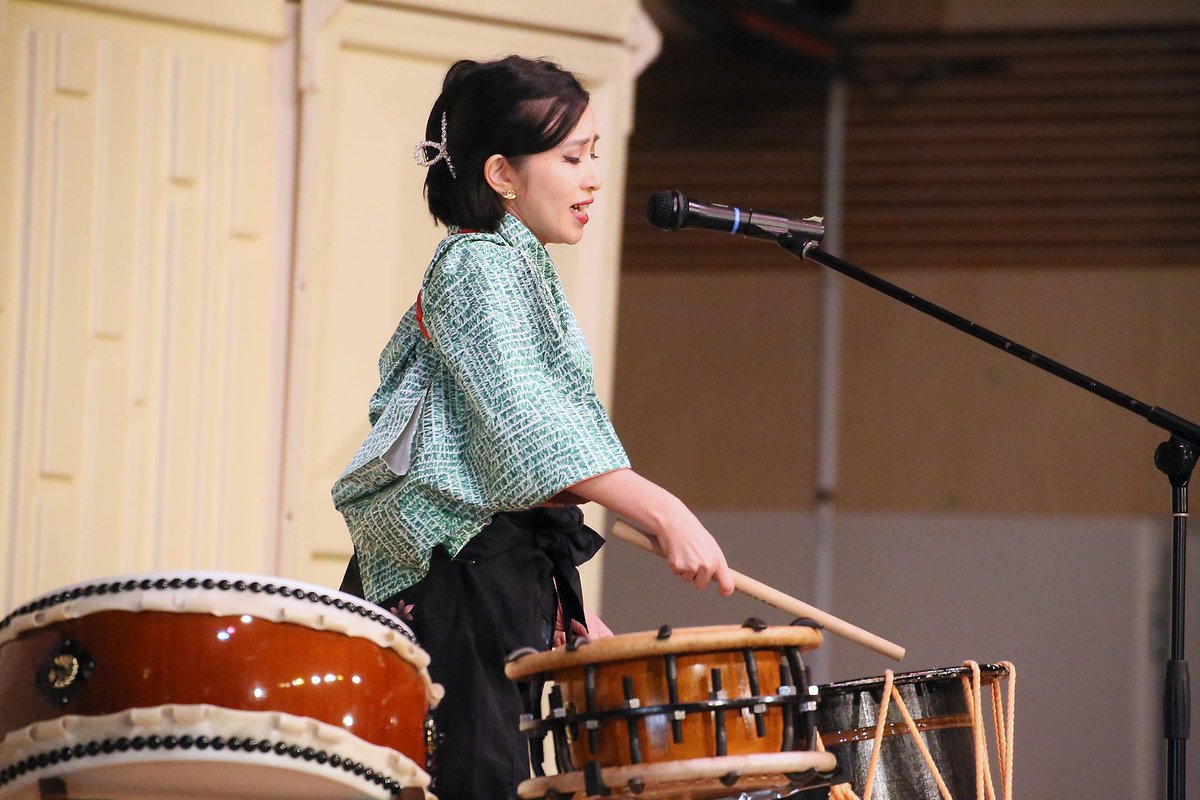 On November 21st, 2025, I was very honored to perform a concert in front of my juniors at the International School of the Sacred Heart’s Japan Day, celebrating the country that the school campus calls home.
#evakestner #エヴァケストナー #taiko #和太鼓 #japan #japaneseculture