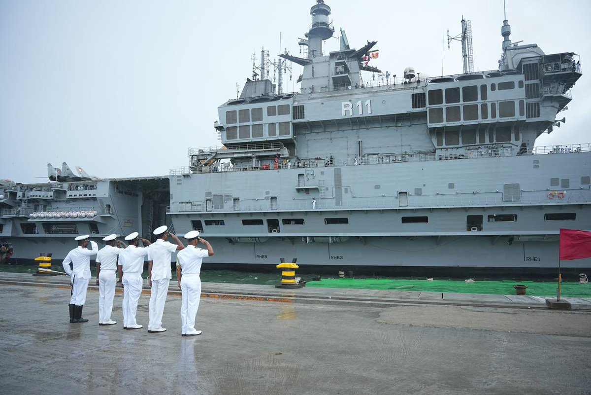 Defencematrix1's tweet image. LATEST: Indian Navy&apos;s indigenous aircraft carrier, INS Vikrant has arrived in Sri Lanka as part of an International Fleet Review to celebrate the 75th Anniversary of Sri Lankan Navy
