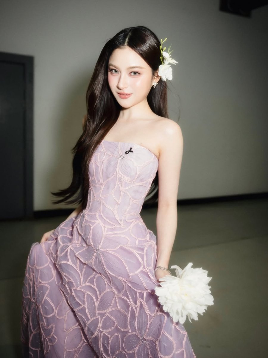 primiitrend's tweet image. ɪɢ: ᴘʀɪᴍɪɪʟʏ ᴜᴘᴅᴀᴛᴇ    

โอ้พระเจ้า ฉันอยากแต่งงานกับเจ้าหญิงแสนสวยคนนี้😳😳😳😳😳😳😳

PRIM WITH NEW STEP 
#GMMTV2026 #primiily
#ScarletHeartTH