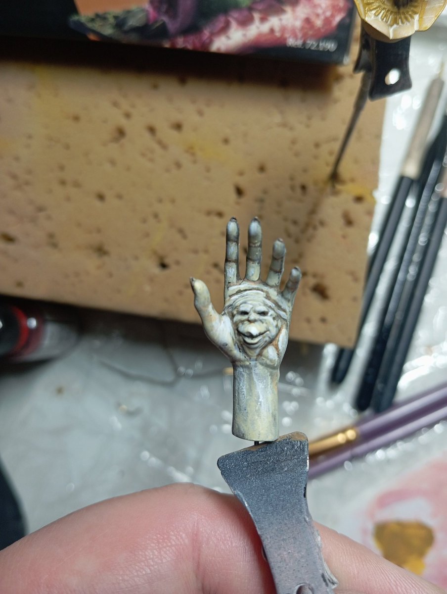 Blade0818's tweet image. Very cool!  Now, I painting training GK from #vampirehunterD  from #WF2025S  @heavygauge01