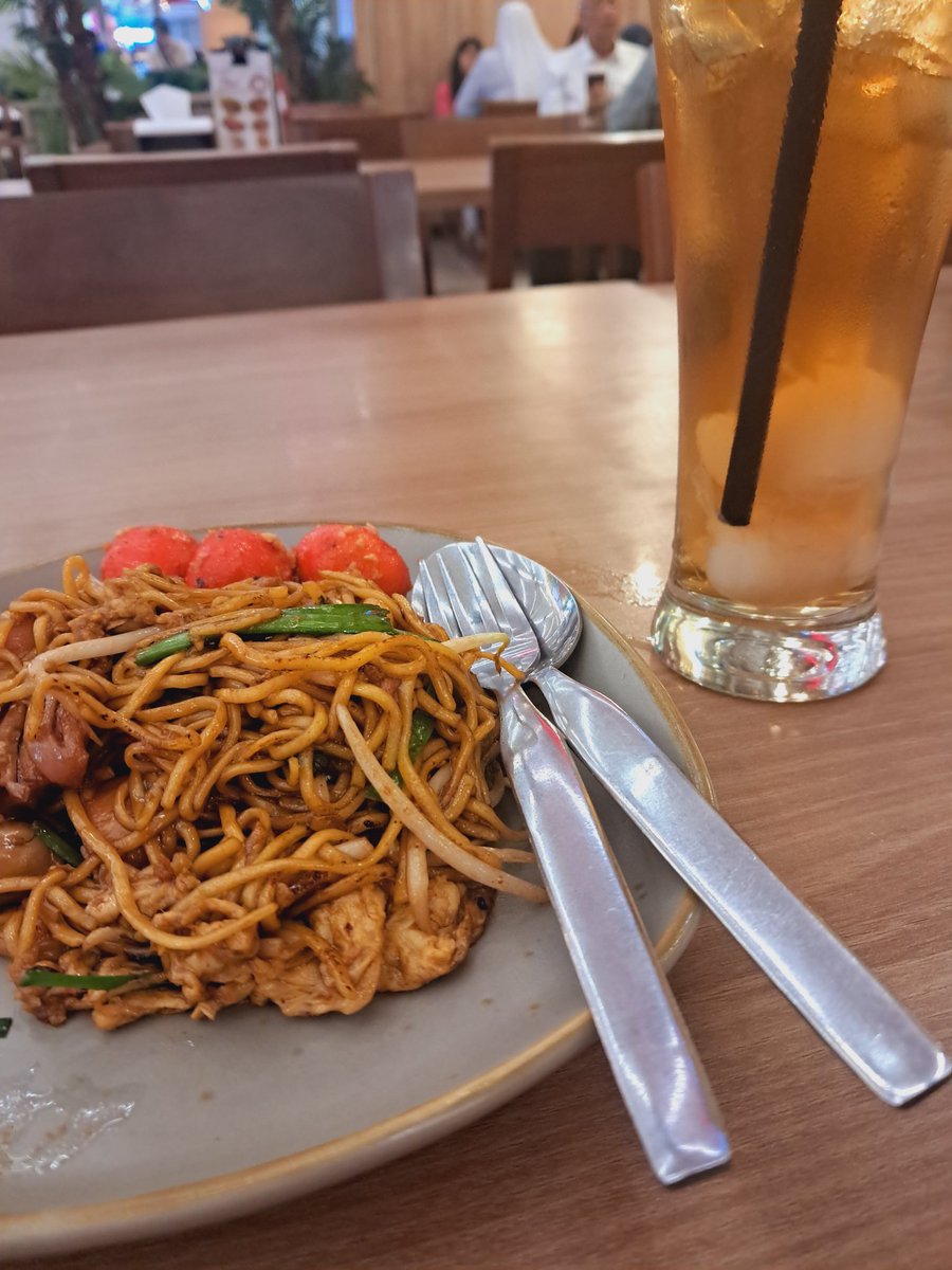 Ipuw 🧚‍♀️ tweet media