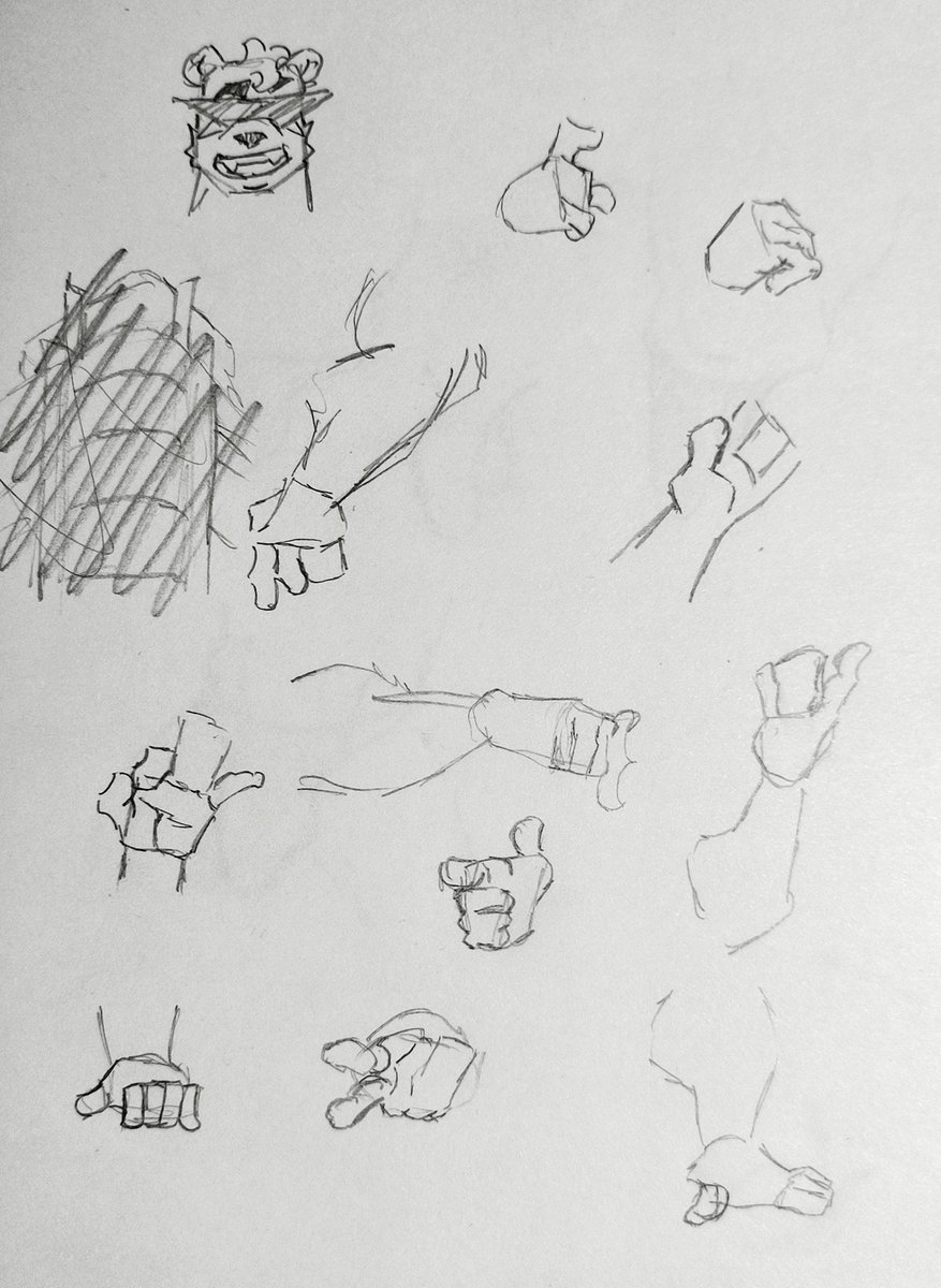 P7T6WCyrjKsDMWY's tweet image. I have minor (major) problems drawing hands =] #Sketching #study #artstudy #bara #bear #robot #OC