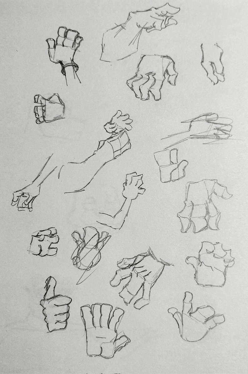 P7T6WCyrjKsDMWY's tweet image. I have minor (major) problems drawing hands =] #Sketching #study #artstudy #bara #bear #robot #OC