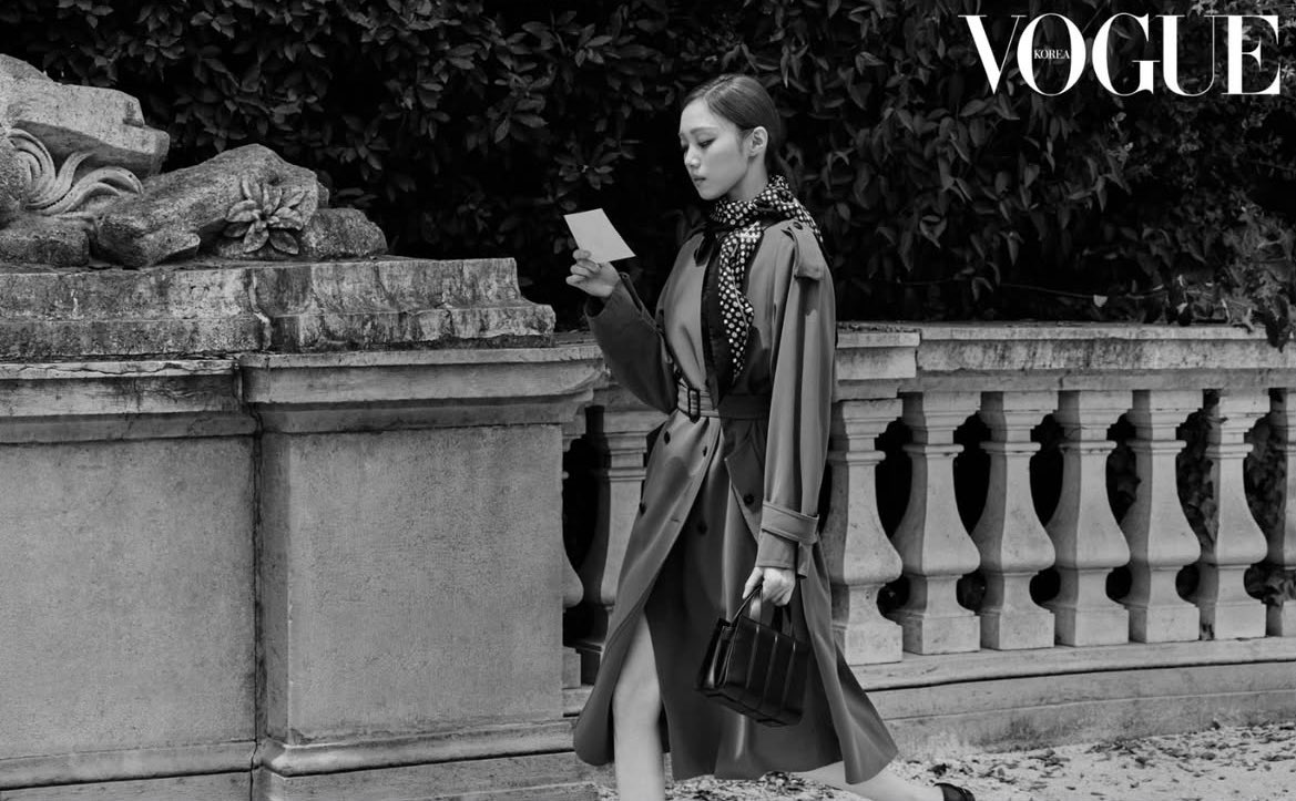 Im going crazy over the digital covers of #AhnHyoSeop and #LeeSungKyung 
#AhnLee domination today😍

Paul: I’m here waiting
Bib: I’m coming
(Just me wishing)