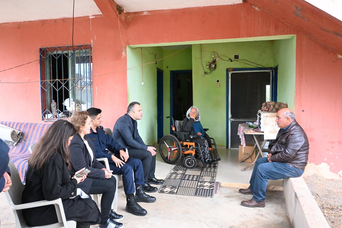 Kaymakamımız Sayın Yakup PAPAKER, İlçemiz Asmalı Mahallesinde hane ziyaretinde bulundu.