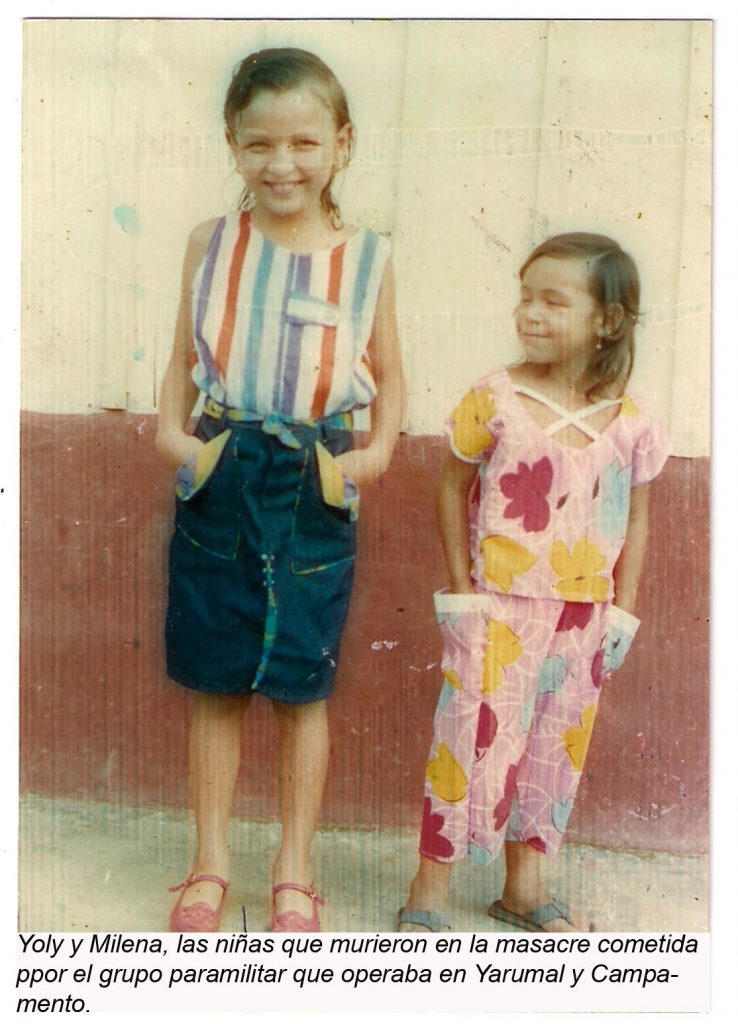ligia281243's tweet image. Se las presento, eran Yoli y Milena López de 8 y 11 años, víctimas junto con toda su familia en la masacre de Campamento, perpetrada por el grupo paramilitar Los 12 Apóstoles que fundó, organizó y dirigió Santiago Uribe Vélez.

Dos de las mas de 500 víctimas.