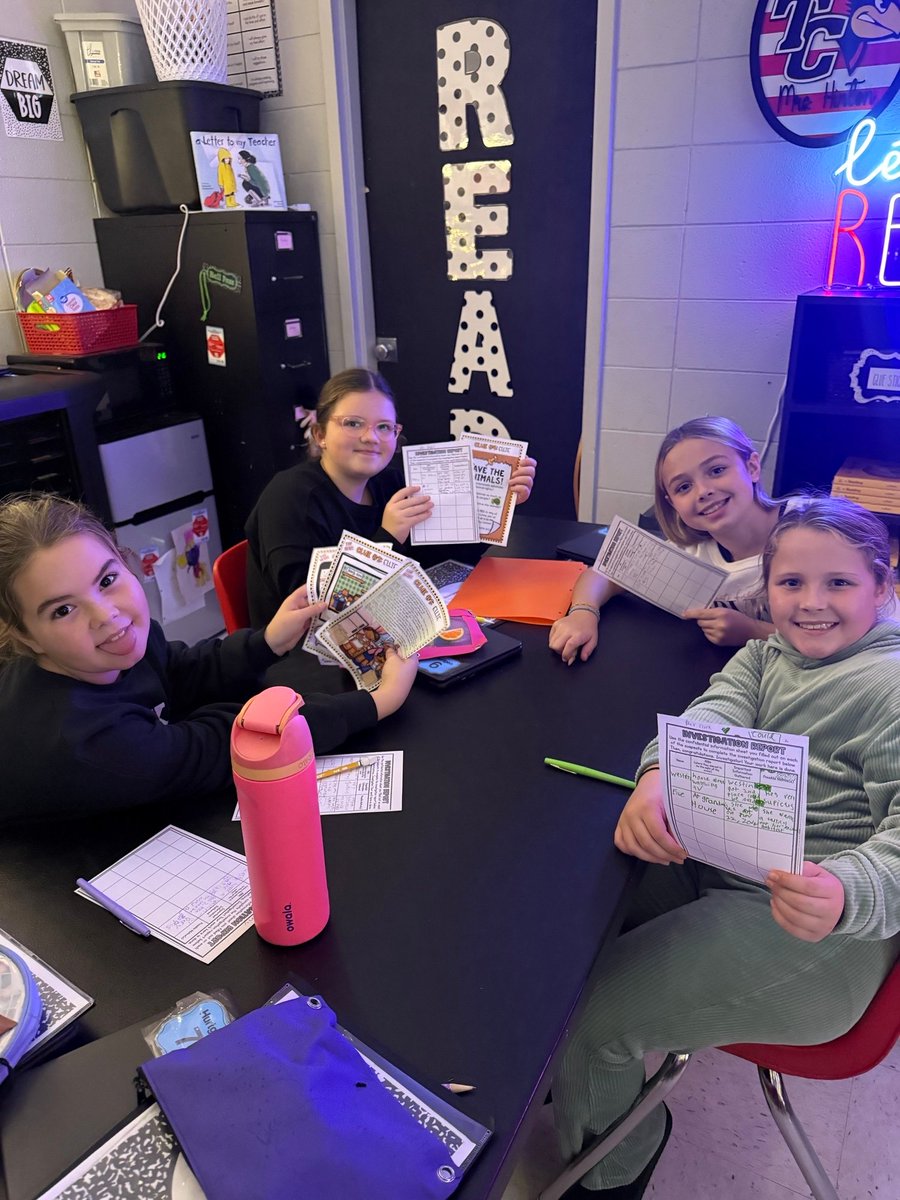 TC_Schools_KY's tweet image. Students in Mrs. Shelby Hinton&apos;s class at TCIS put their inferencing skills to work! Students worked to solve the mystery of who stole the Thanksgiving turkey. 

Expect greatness from Taylor County Academics!

#tcpride #tcis #expectgreatness