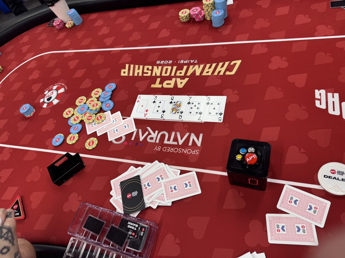 ken_nee7's tweet image. #APTC ミニメイン

タイムオーバーでナッツがフォールド扱いになって海外の洗礼を受ける。
-8万点

差し上げた相手が日本人なので許します