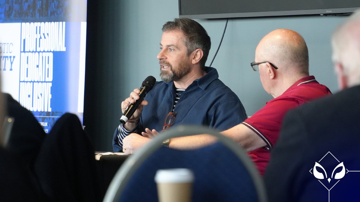 OfficialOAFC's tweet image. 🦉 A fantastic attendance again at this month’s Silver Latics session, with talks from Darren Royle, Sandy Mitchell and @SeanMJarvis.

@OfficialOACT | #oafc