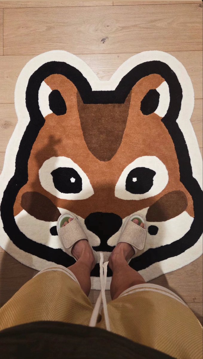 huimang_huimang's tweet image. ぐぬぬぬぬぬ
ラグマット…
まだ買えるが…
買えるんだが…

無理なんだよぅ～😭
ホビがハートゥ…
🐿ちゃん…そんな目で見つめないで…

気持ちが揺らぐじゃないかぁー！！

💚ミ    #HUMANHOPE