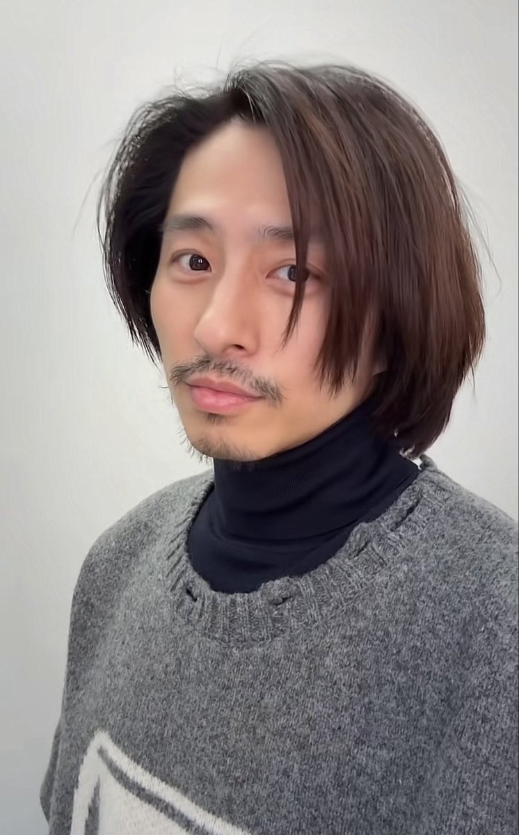 juncoco0717's tweet image. スクショが止まらなくてヤバい😍🧡
色っぽくないですか👀
今なんのお仕事なんだろ~❓情報解禁楽しみにしてます🤭🧡
#三宅健
#秒刻健