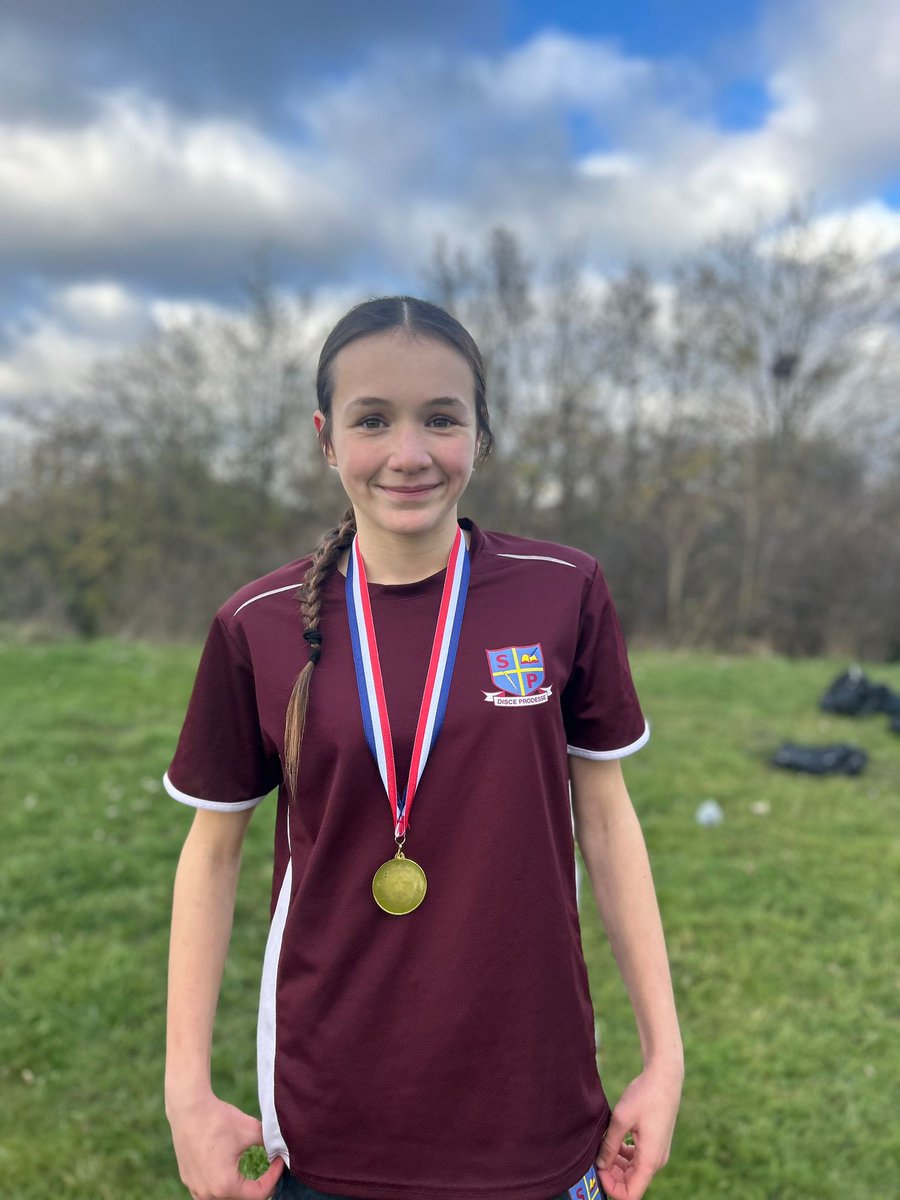 StPaulsSurrey's tweet image. St Paul’s Years 7-10 – Cross Country Overall Winners! 
Our students absolutely smashed it at yesterday’s Cross Country competition at Hazelwood!  A huge congratulations to all our participants –  we couldn’t be prouder of you all! #crosscountrywinners #soproud #goteamgo