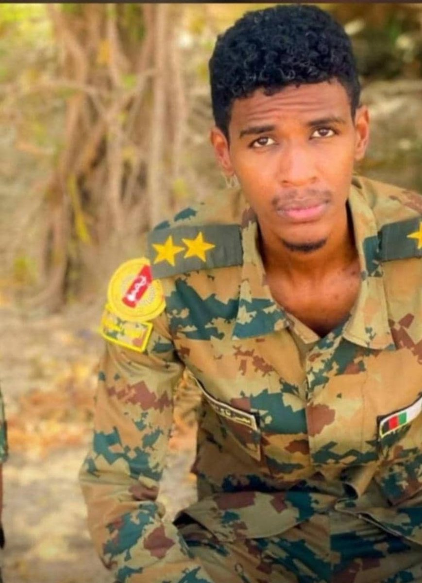 بحمدالله وتوفيقه وصول الابن ملازم أول طبيب محسن تاج الدين سالما غانما بعد أن تم نعيه نتيجة لاسره من قبل الجنجويد المرتزقة ابان سقوط الفاشر.
هذا الفارس يتبع لأبطال الفرقة السادسة الفاشر التي سطرت ملاحم تاريخية تدرس للأجيال القادمة وتضحيات كببييرة سوف تخلد في صفحات ناصعة البياض.