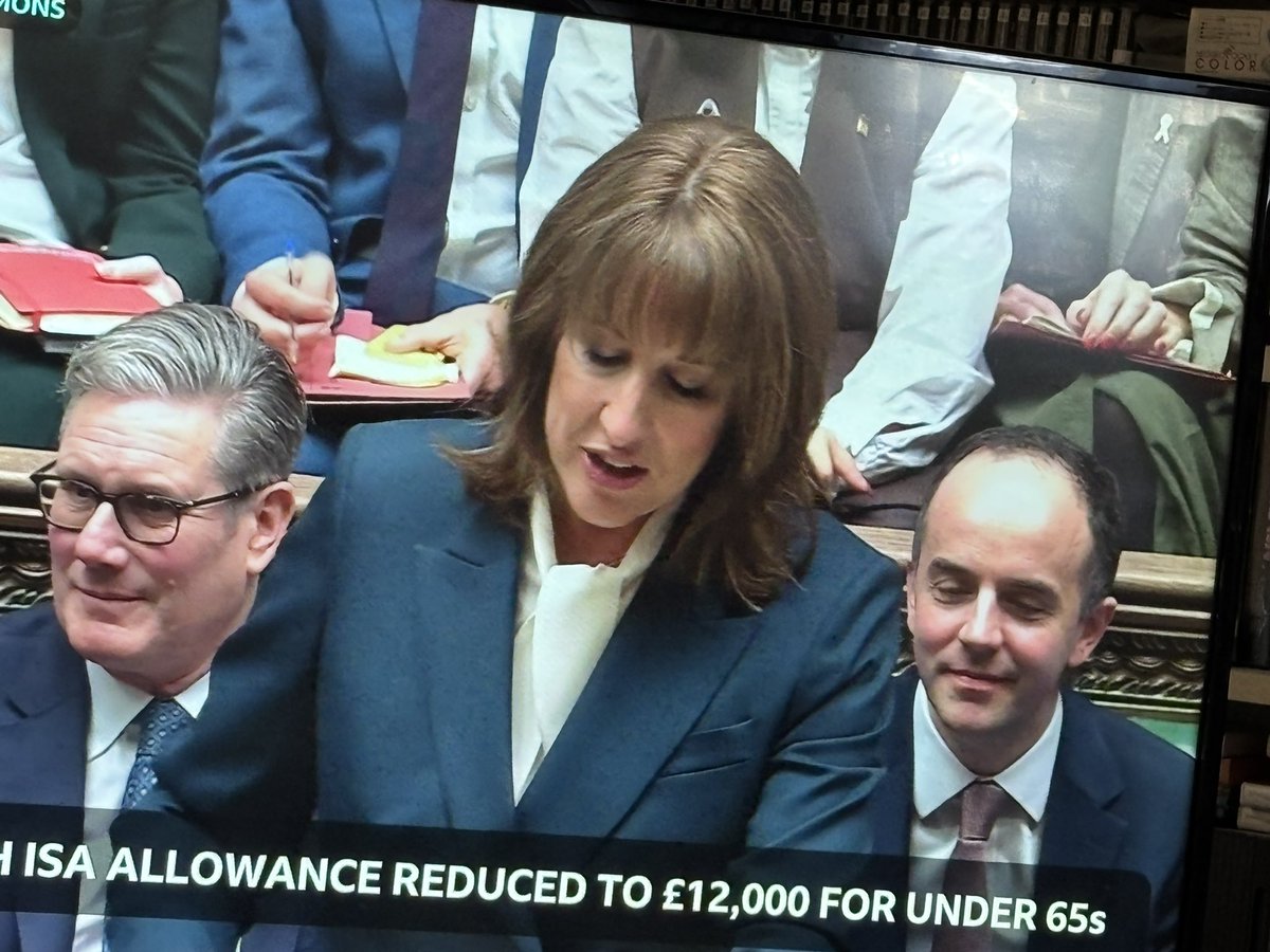 loishyett's tweet image. Faces of morally corrupt politicians. #RobberReeves @RachelReevesMP #TwoTieKeir @Keir_Starmer @jamesmurray_ldn all with faces that would curdle milk. #pathologicalLiars
#GeneralElectionNow