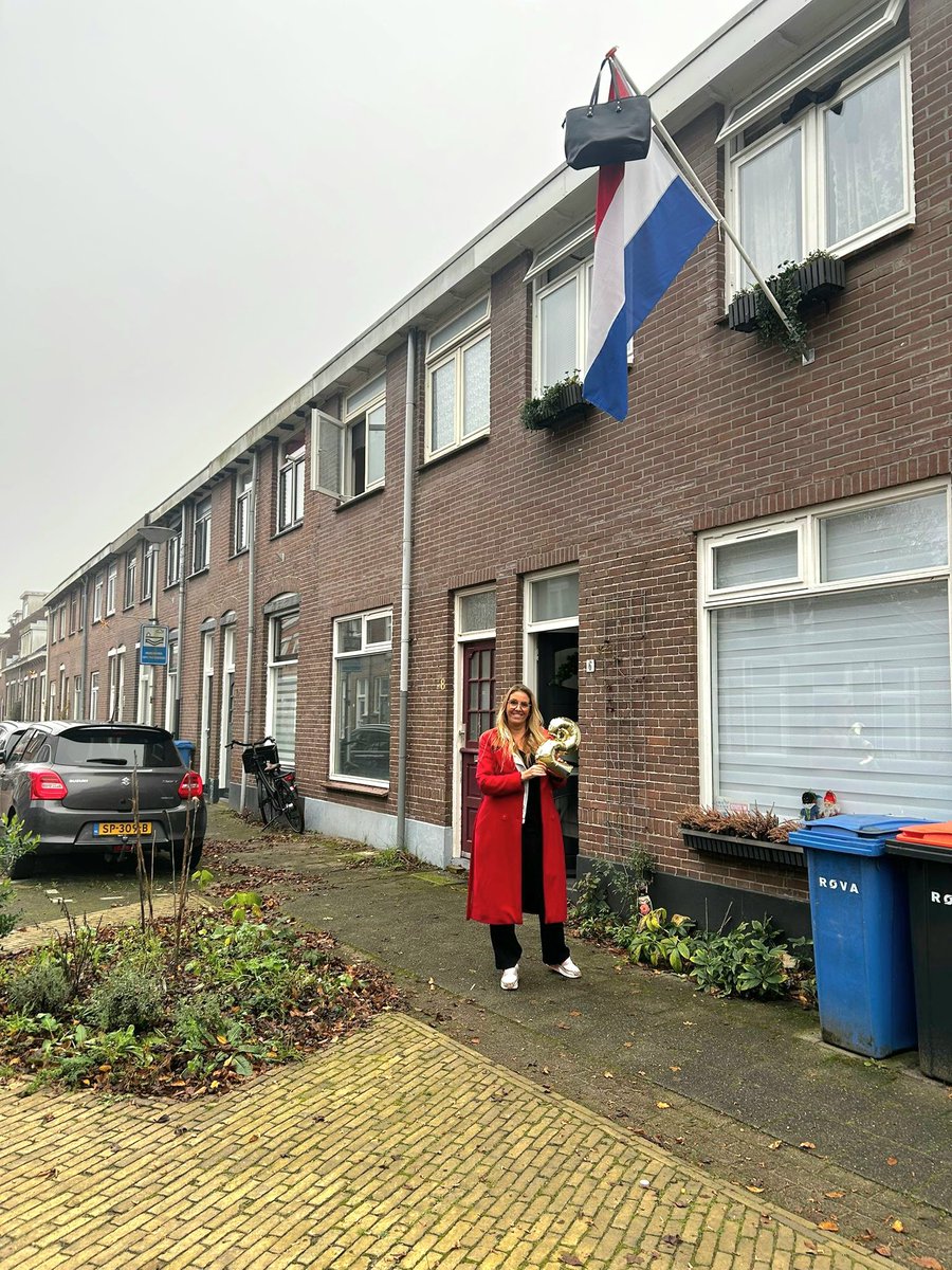 ZiggySieg's tweet image. En daar hangt hij dan!! Alweer 🥰.

#geslaagd