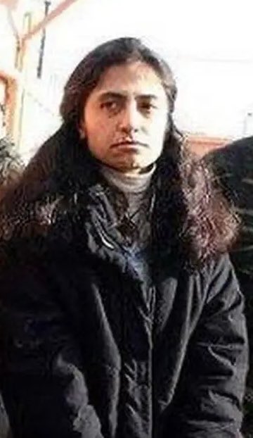 Fatih Altaylı “Bu millet beğenmediği padişahı boğar” cümlesi için 4 yıl 2 ay hapis yatacak..

13 insanımızı yakarak öldüren PKK’lı Azime Işık ise serbest..

Düşünmek, ifade etmek > insan öldürmek