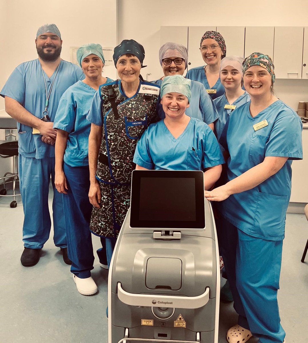 CPUKI_Urology's tweet photo. First TFL Drive officially installed and put through its paces in NHSGG&C 🥳….Team at New Victoria Hospital lead by Ms Seaward delighted to officially own it, toughest decision now being what to name it ⚡️.
#coloplast #tfldrive #endourology https://t.co/tYXDyQKVQg