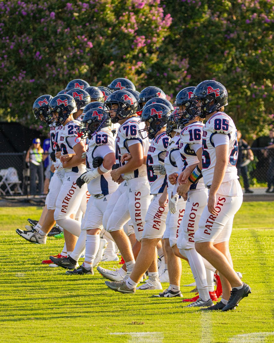 afhs_smm's tweet image. Ending our fall season reviews is Varsity @AFPatriotFB ! Congrats on a great season! #PatFam #RepAFHS 🔴⚪️🔵🏈 (Photo Credit: Liam VanVickle, Emma Robke, Natalie Johanning, Lexie Zanzano, and Thomas Jung.)