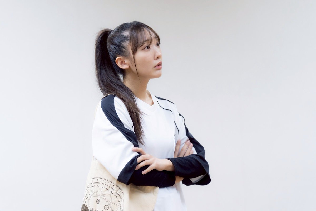 ボブジャック「黒白」初日無事終わりました！！
暖かいお客様で、幸せでした。
楽しんで貰えていたらとても嬉しいです。

写真は法医学チーム3人組と、新キャラのこころさん。

 #舞台黒白