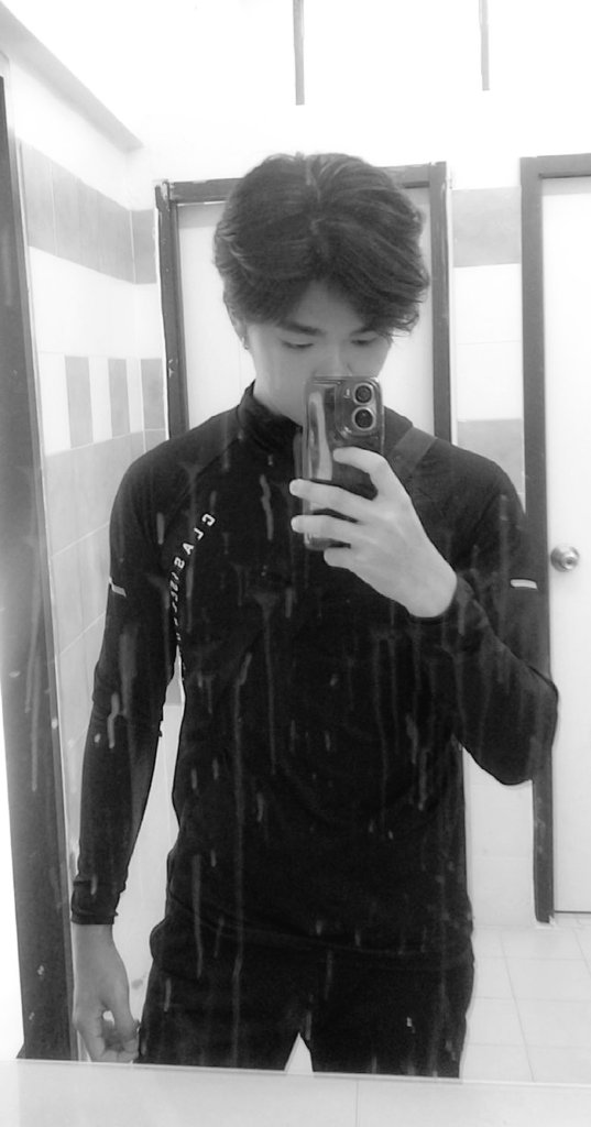 Pname00123's tweet photo. หาคนนวดแขนครับ😂
#นครพนม #สกลนคร https://t.co/cdV7l6R3Lh