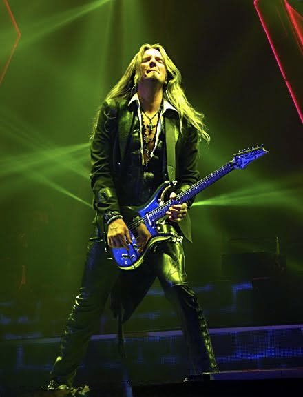 One of the best parts of <a href="/trans_siberian/">Trans-Siberian Orchestra</a>’s Winter Tour? 

Watching <a href="/joelhoekstra13/">Joel Hoekstra</a> make the stage ignite, every single night!

🗓️ November 26
📍 Ottawa, ON
⏰ 7:30PM
🏟️ Canadian Tire Centre
ℹ️ canadiantirecentre.com
🎟️ trans-siberian.com/pages/tour

📸 Credits Bill Passannante