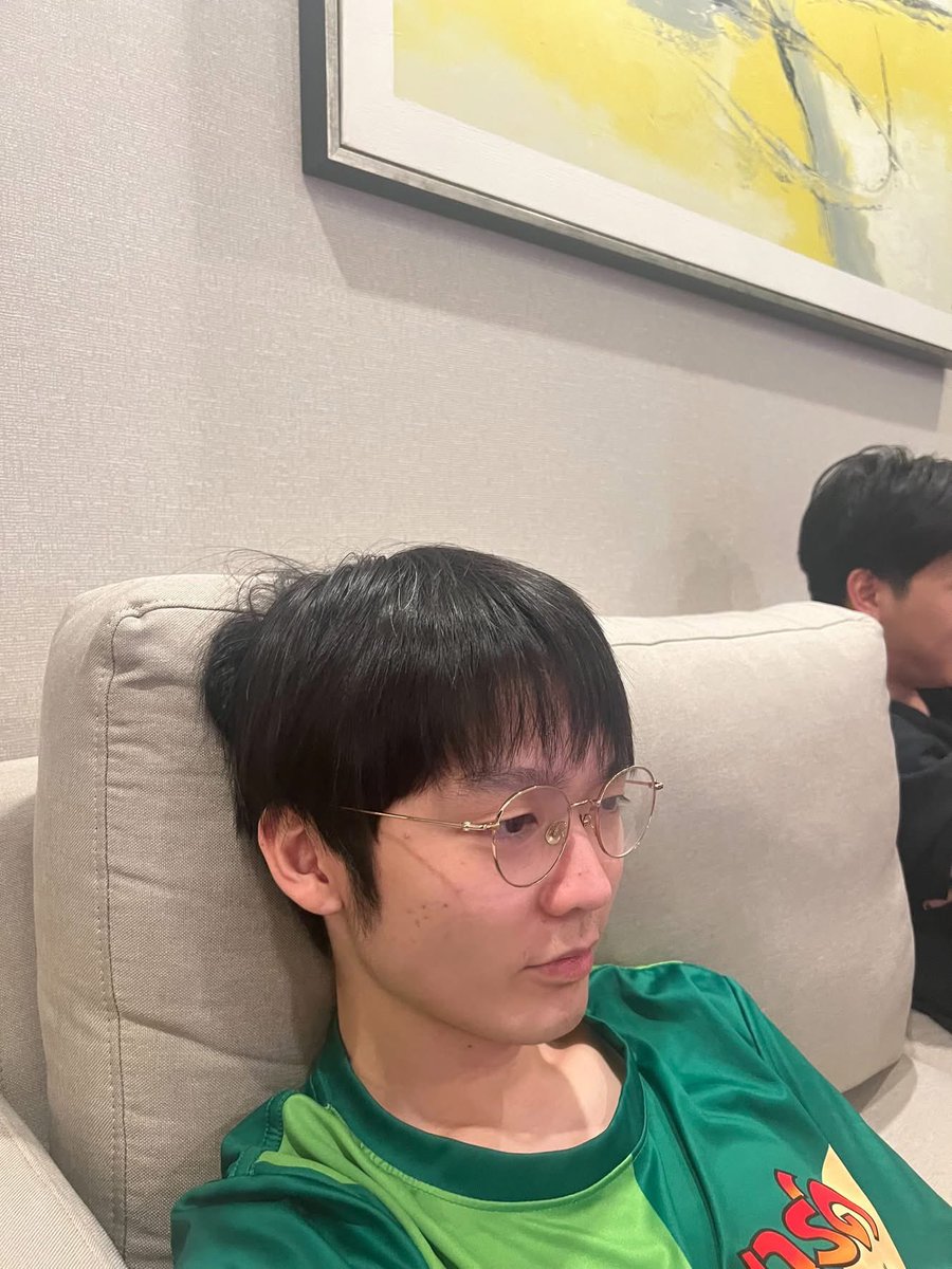 fuyyyytu's tweet image. หลานยงหลานย่าหลานยายทั้งหลาย สู้ๆคับ🥳🧎‍♀️‍➡️🧎‍♀️‍➡️