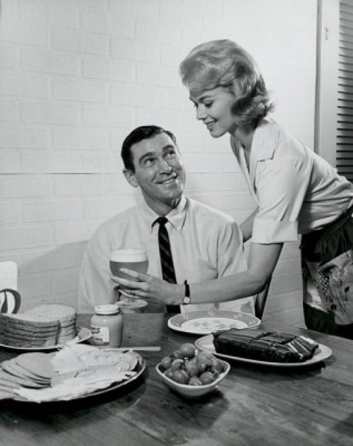 KarolineGosling's tweet image. This was peak female happiness. Change my mind.