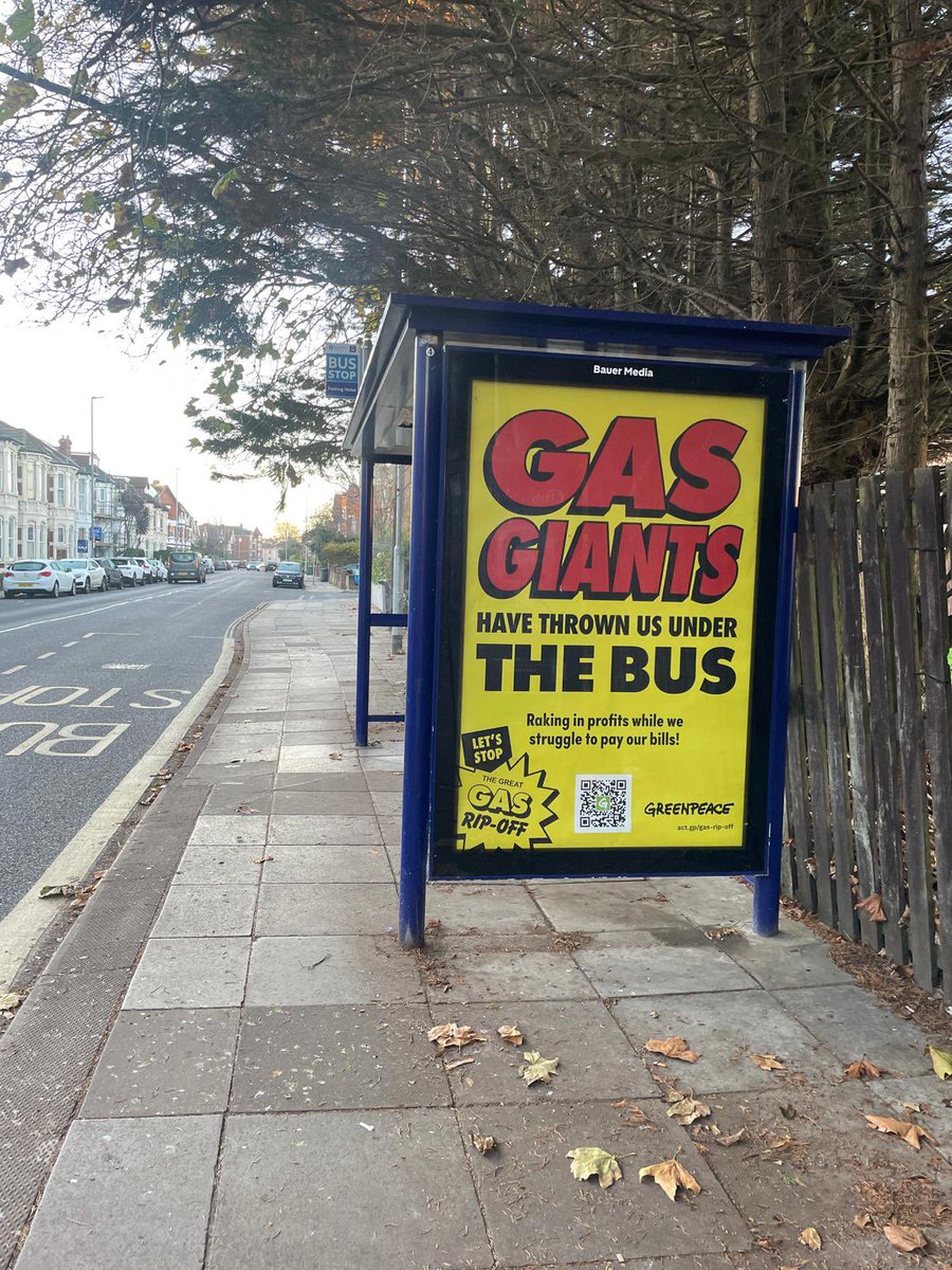 GP_Portsmouth's tweet image. Spotted in Southsea 👀

Gas company profits are the reason for people not turning on the heating. They rake it in while we suffer the highest energy bills in Europe. We need an energy system that benefits from cheap renewables! #fossilfuel #renewables 

action.greenpeace.org.uk/stand-up-to-ga…