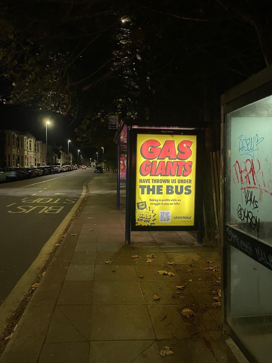 GP_Portsmouth's tweet image. Spotted in Southsea 👀

Gas company profits are the reason for people not turning on the heating. They rake it in while we suffer the highest energy bills in Europe. We need an energy system that benefits from cheap renewables! #fossilfuel #renewables 

action.greenpeace.org.uk/stand-up-to-ga…