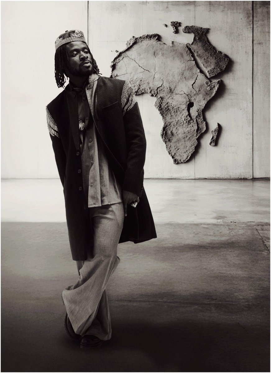 Charts_Ghana's tweet image. Here are All Ghanaian Artistes Who Have Sold At Least Half-A-Million Certified Units In The USA 🇺🇸 

1️⃣ @FuseODG — 2,000,000 Units (2x Platinum)
2️⃣ @amaarae — 1,000,000 Units (1x Platinum)
3️⃣ @moliymusic — 1,000,000 Units (1x Platinum)
4️⃣ @shattawalegh — 500,000 Units (Gold)…