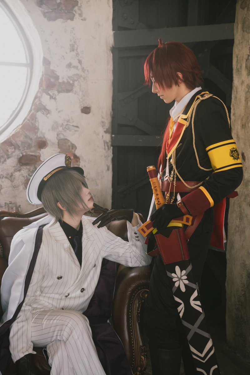 yusa_ch's tweet image. cos mhyk

　　　　　　　色の違う眼差し