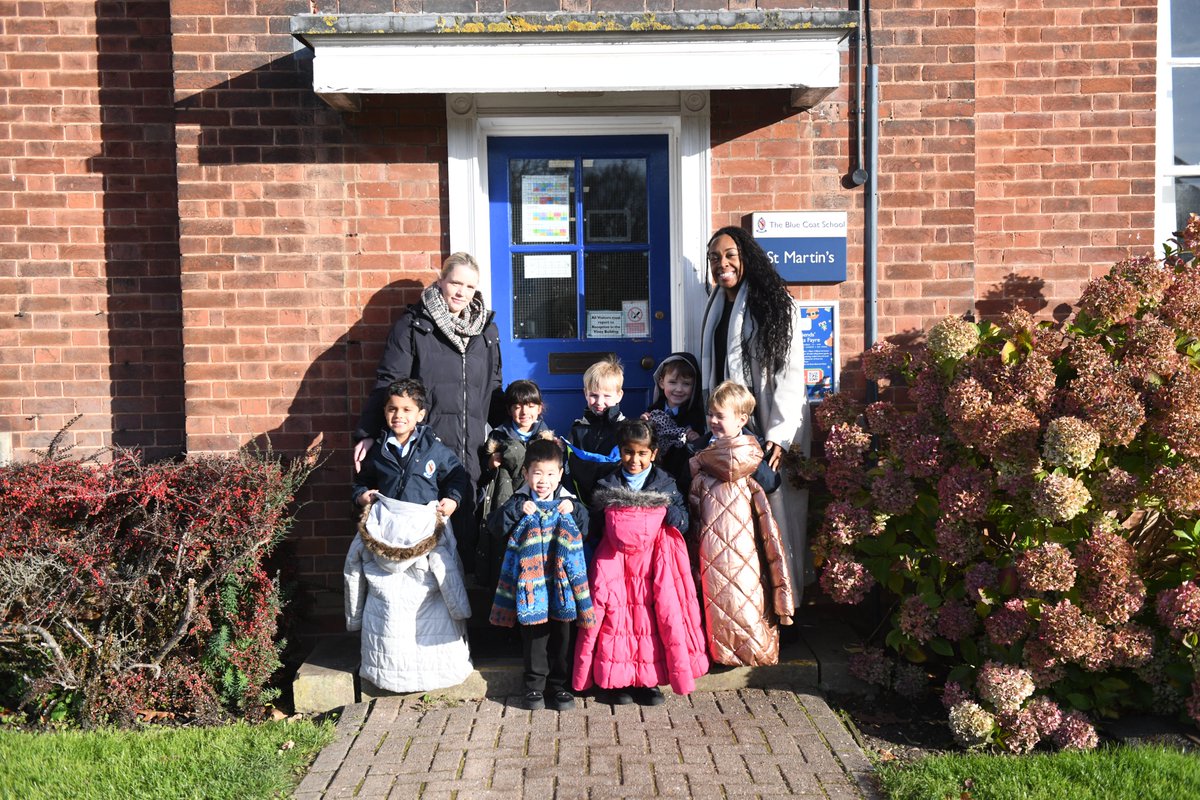 bcsbirmingham's tweet image. Our pupils in RD spent the morning with Megan and Stacey from St George’s Church of England Academy. 

Thank you to everyone who donated their old coats to St George’s; these coats will go to St George&apos;s children to protect them from the cold. ❤️

#growingrace #limitlesslearning
