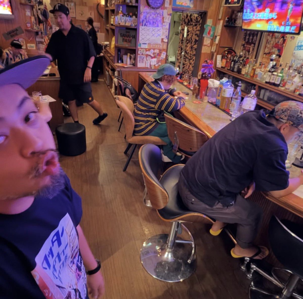 GANAHA BASEは今夜も朝までだよ〜
カラオケ無料です。飲みましょー
maps.app.goo.gl/hTMy1j7agZTQYR…