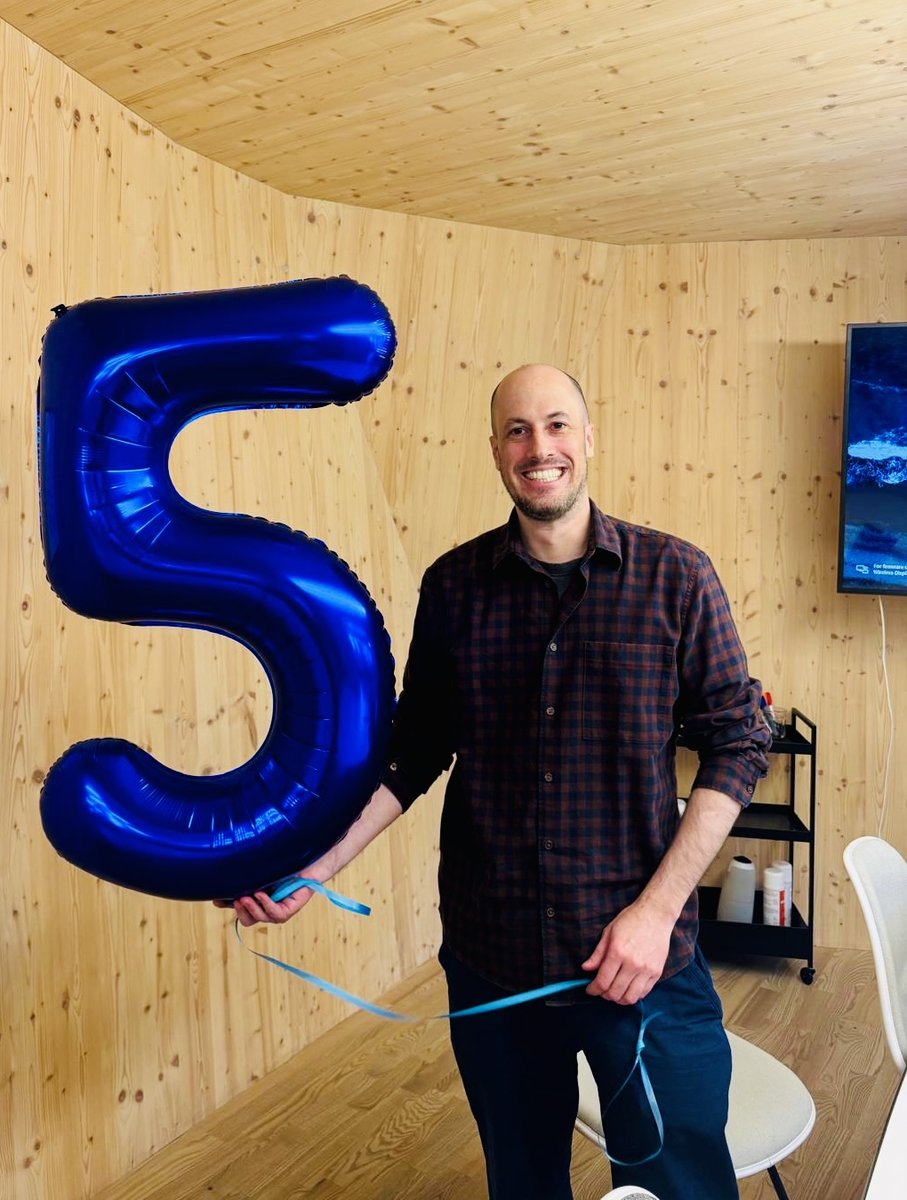 Upgefeiert wird Fabrizio Eichholzer! 
Herzlichen Glückwunsch zu 5 Jahren UPGREAT. Wir sind stolz, dich im Team zu haben – danke für alles, was du bisher geleistet hast. Wir freuen uns auf die Zeit, die noch kommt! 💙🎉

#upgreat #teamspirit #upgreatag #itdiebegeistert #jubilaeum