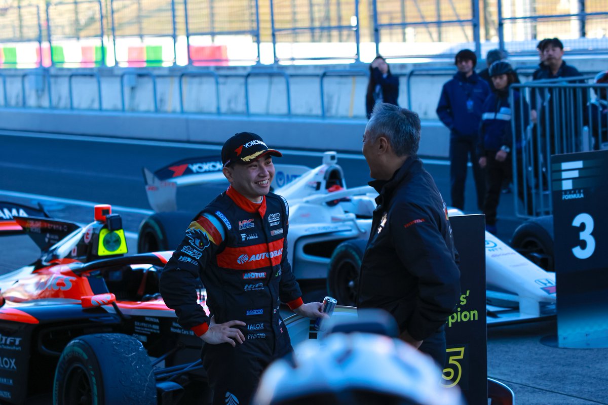 gekirinxx's tweet image. 2025.11.23
SUPER FORMULA 2025 Season
Series Champion
#15 TEAM MUGEN
#岩佐歩夢 選手(@ayumuiwasa_cars)
#SFormula #SFgo