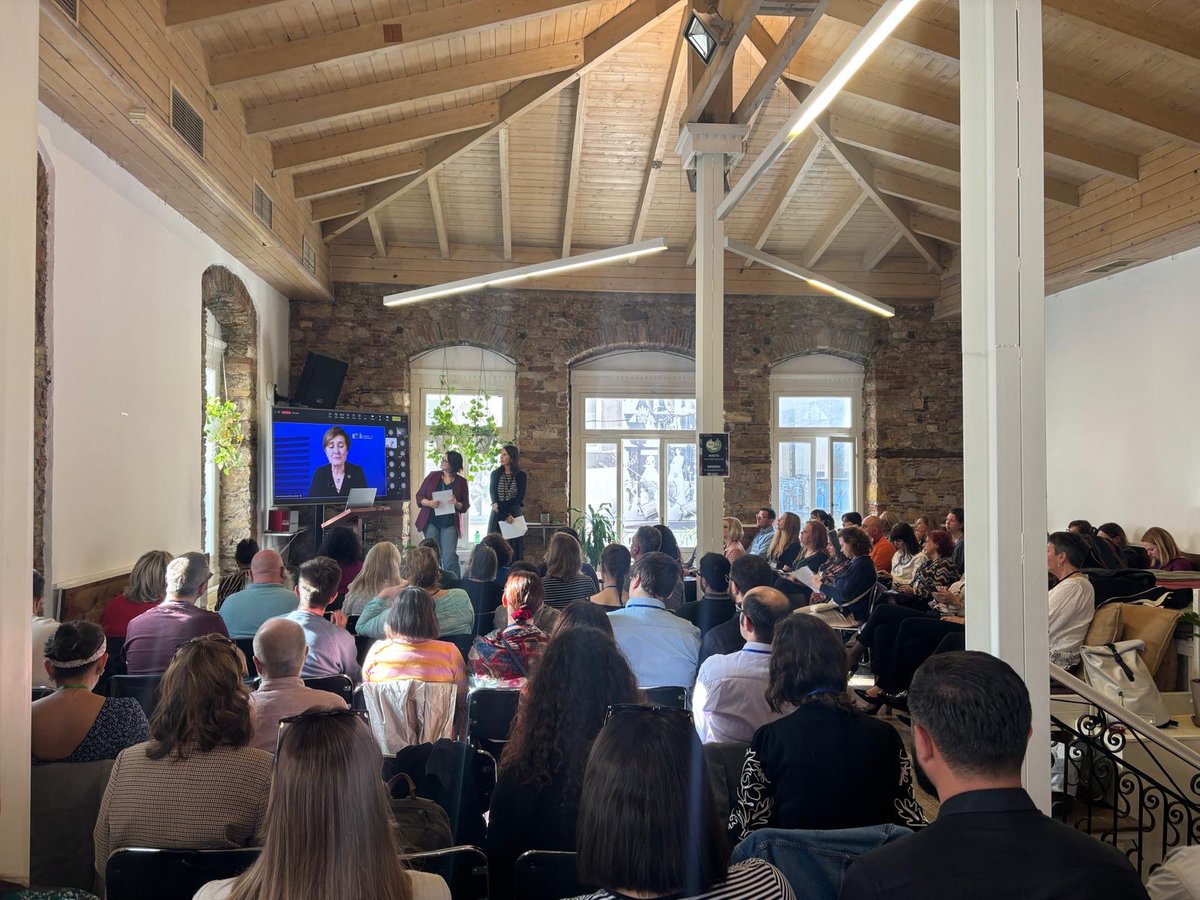 EPALE_EU's tweet image. 🇬🇷 Right now in Athens, our amazing EPALE Ambassadors from all over Europe are coming together under the inspiring theme: “Co-creating the Future of #AdultLearning” 🇪🇺

💡 Over the next two days, we’ll be imagining and shaping the future of EPALE and #AdultEducation ✨