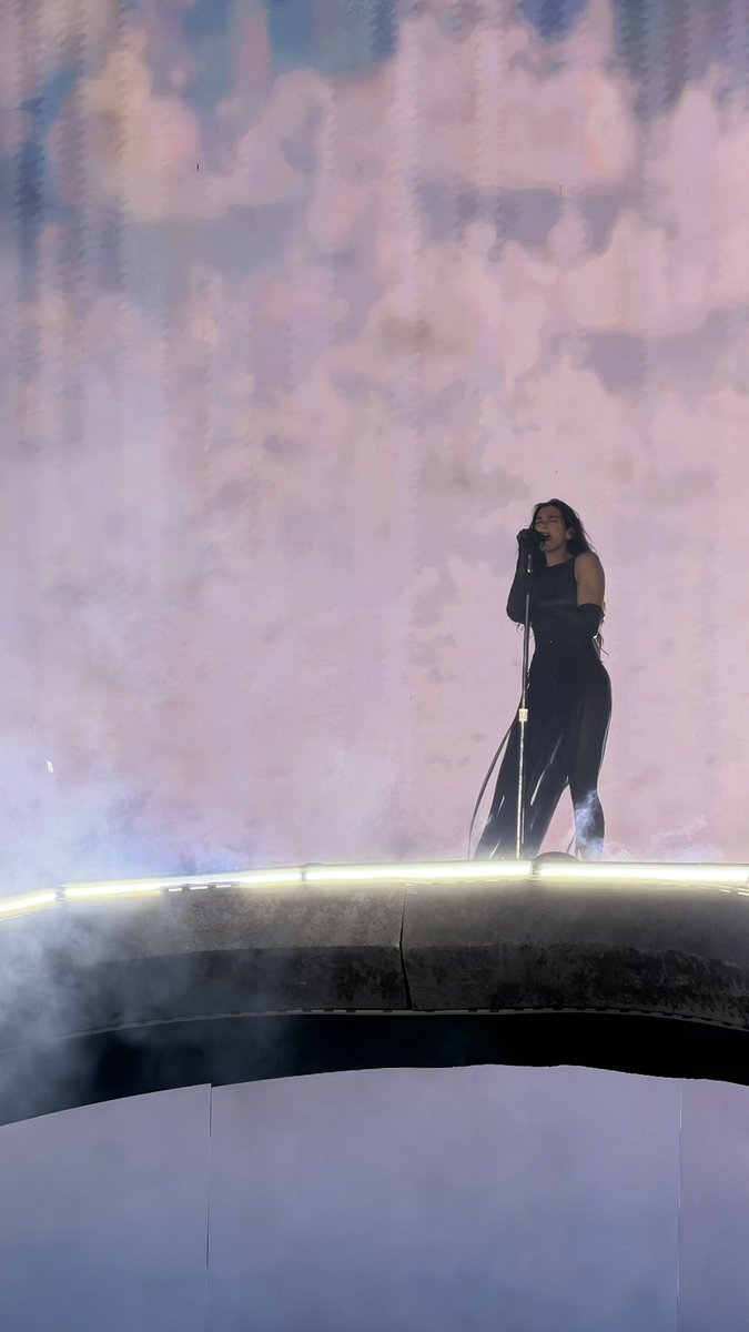 modeloderadio's tweet image. dua lipa en lima