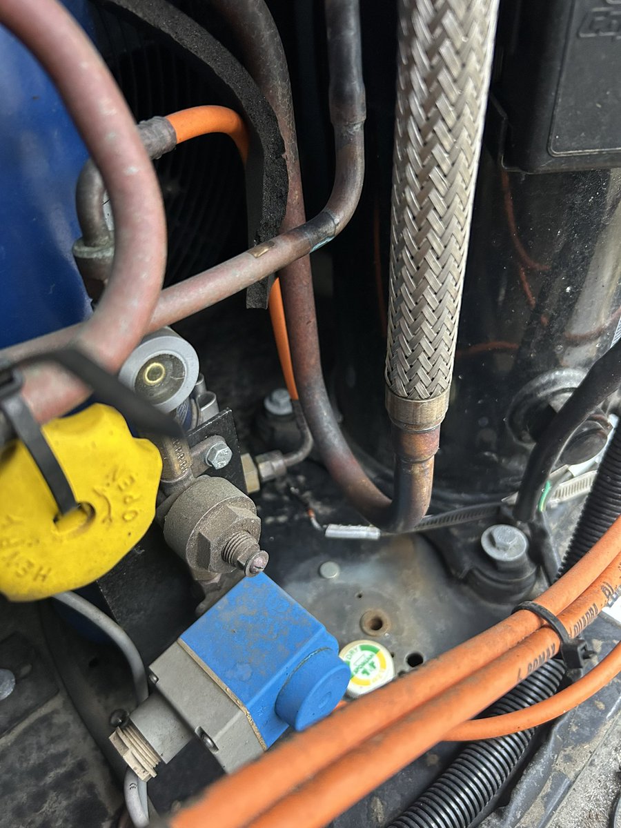 Seem to be having a bit of a run on blown crankcase heaters lately 🤷‍♂️